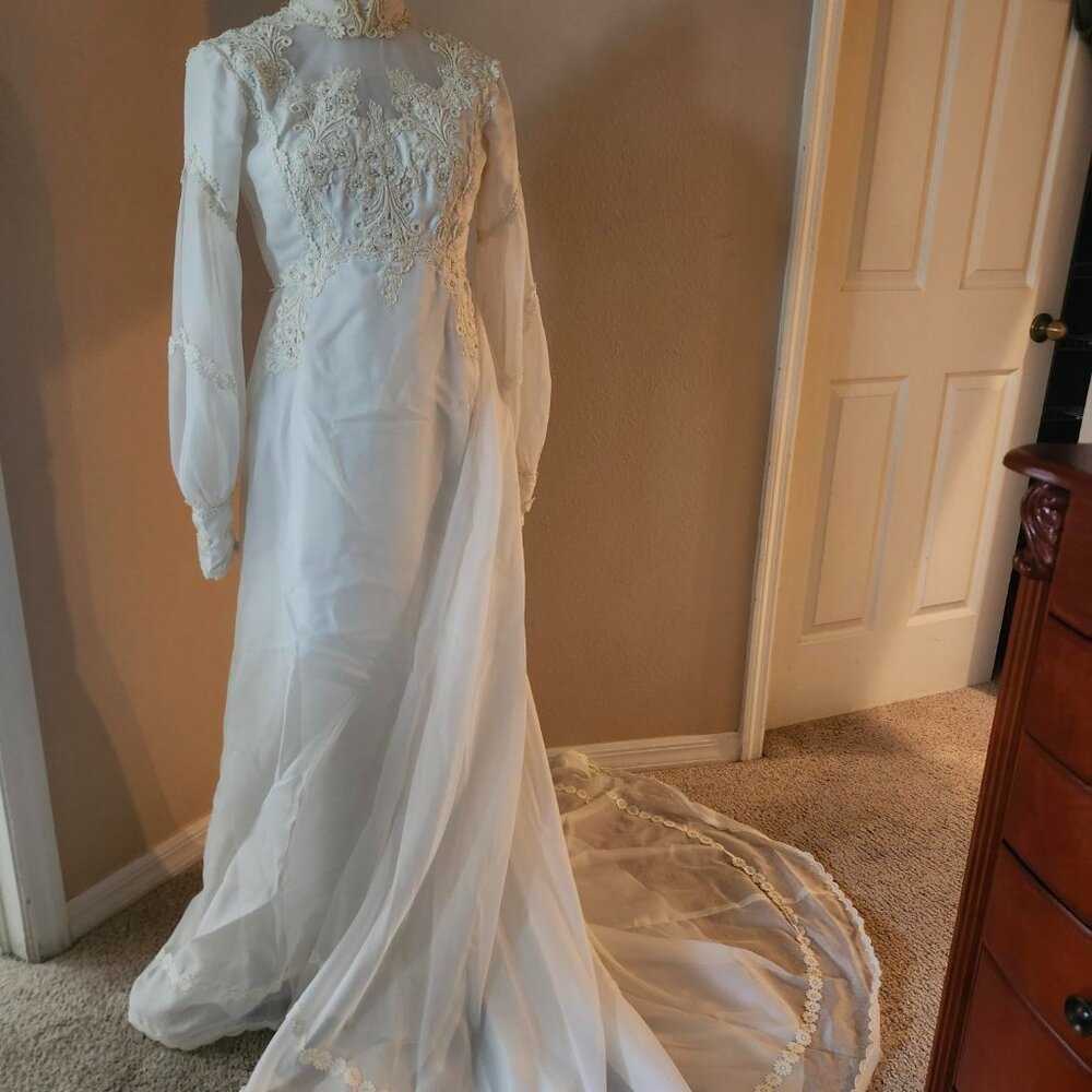 1977 VINTAGE WEDDING DRESS - Picture 15 of 15